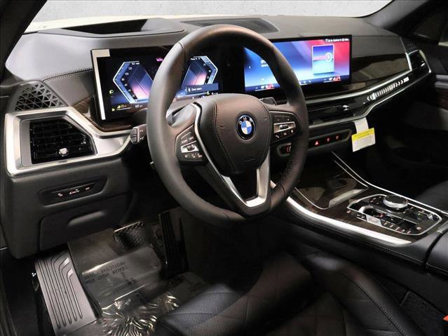 Used 2026 BMW X5 xDrive50e AWD/4WD image 3