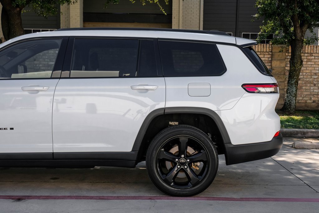 Used 2023 Jeep Grand Cherokee L Laredo image 22