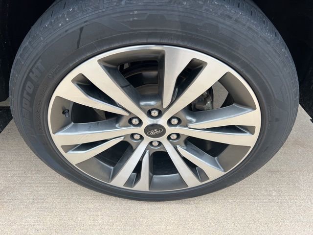 Used 2021 Ford Expedition Platinum image 12