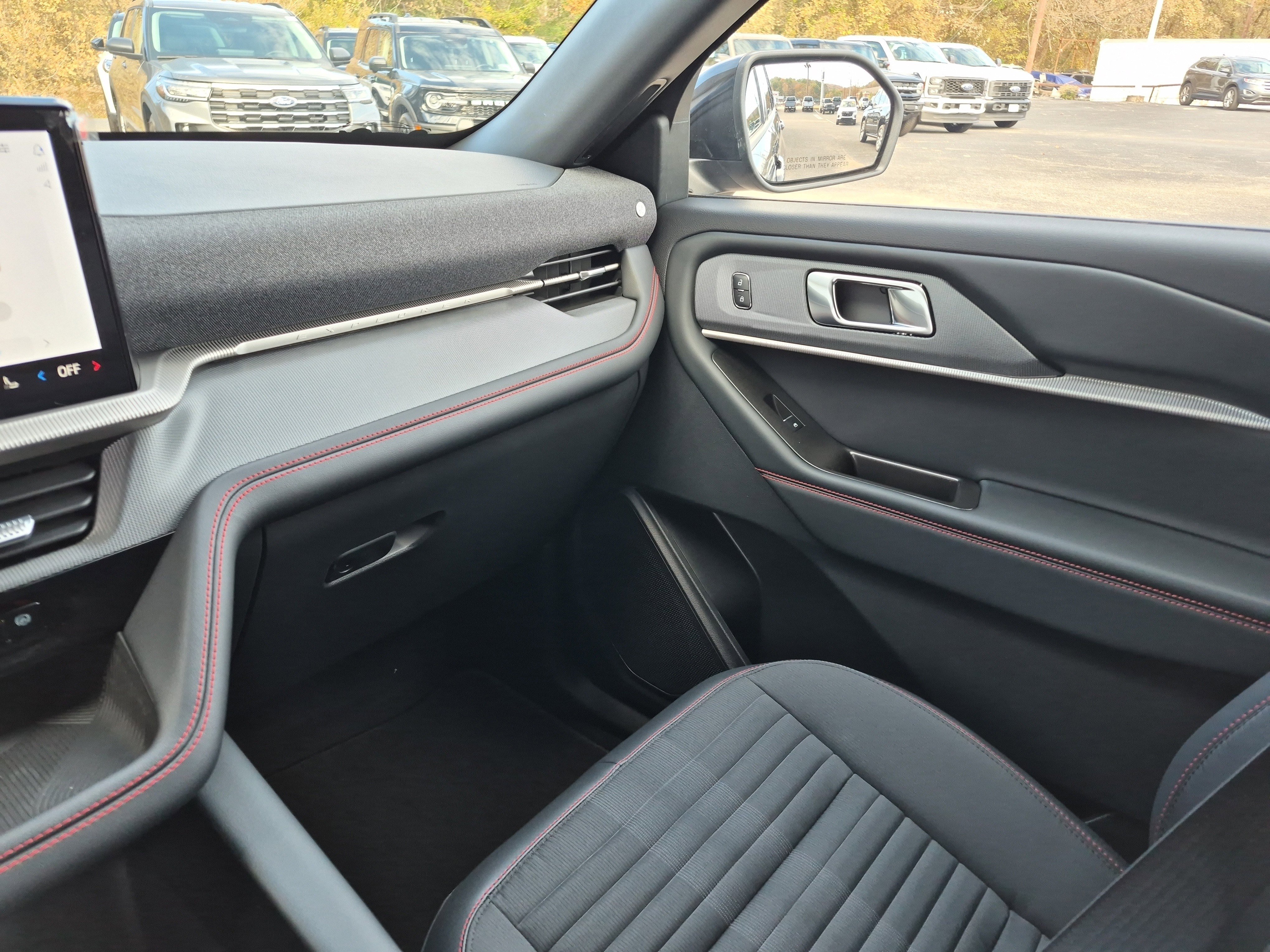 New 2026 Ford Explorer ST-Line image 23