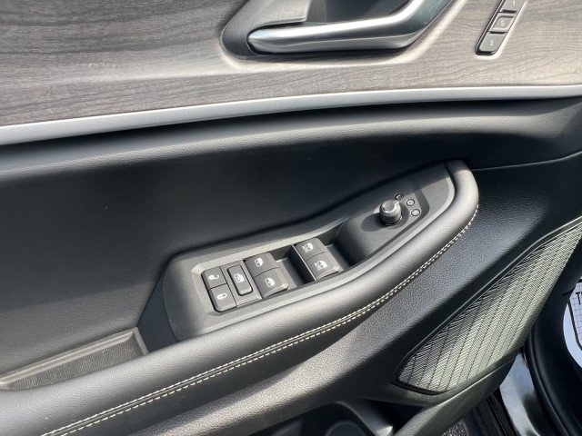New 2025 Jeep Grand Cherokee Limited w/ Black Appearance Package image 22