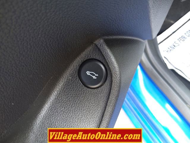 Used 2018 Chevrolet Cruze LT w/ Convenience Package image 13