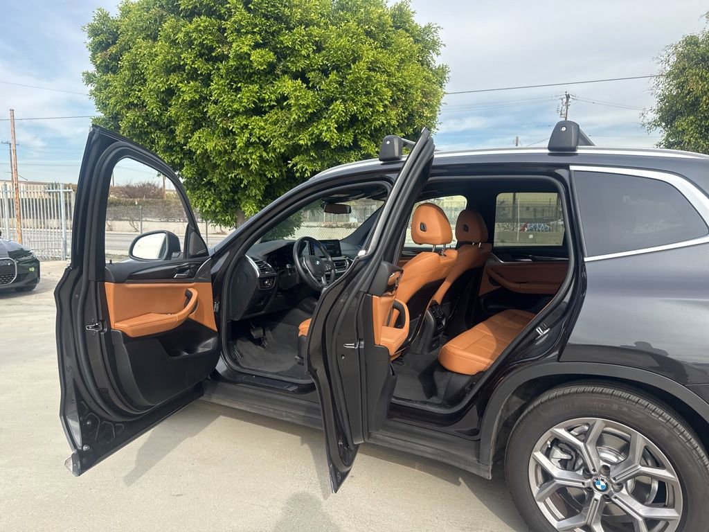 Certified 2023 BMW X3 sDrive30i w/ Premium Package image 9