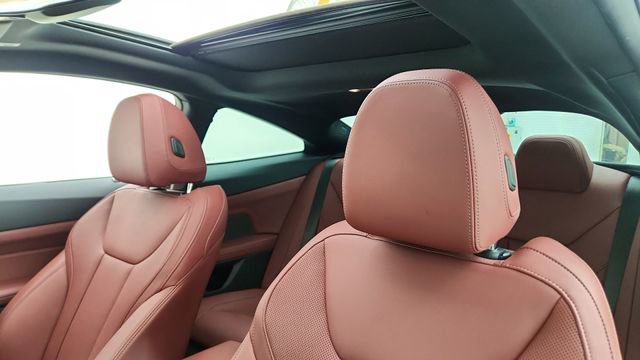 Used 2026 BMW M440i Coupe RWD image 29