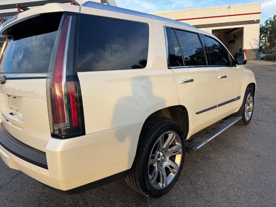 Used 2015 Cadillac Escalade Premium AWD/4WD image 11
