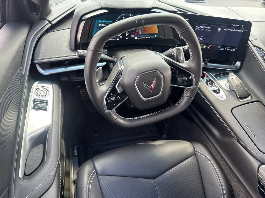 Used 2023 Chevrolet Corvette Stingray Coupe w/ Z51 Performance Package RWD image 17