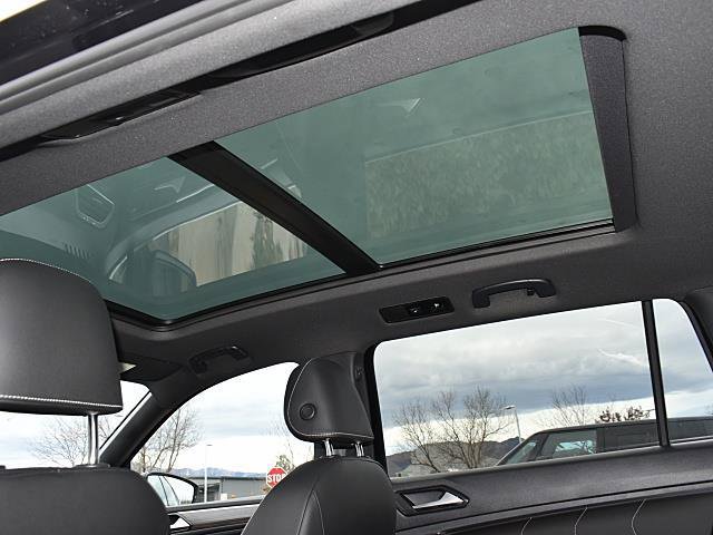 Used 2022 Volkswagen Tiguan SEL R-Line image 15