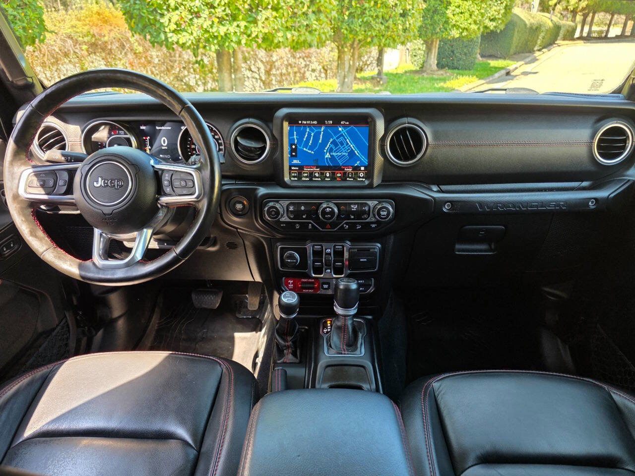 Used 2020 Jeep Wrangler Unlimited Rubicon w/ Quick Order Package 28Y Recon AWD/4WD image 15