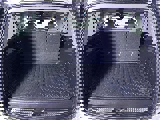 Used 2019 Chevrolet Suburban LT image 27