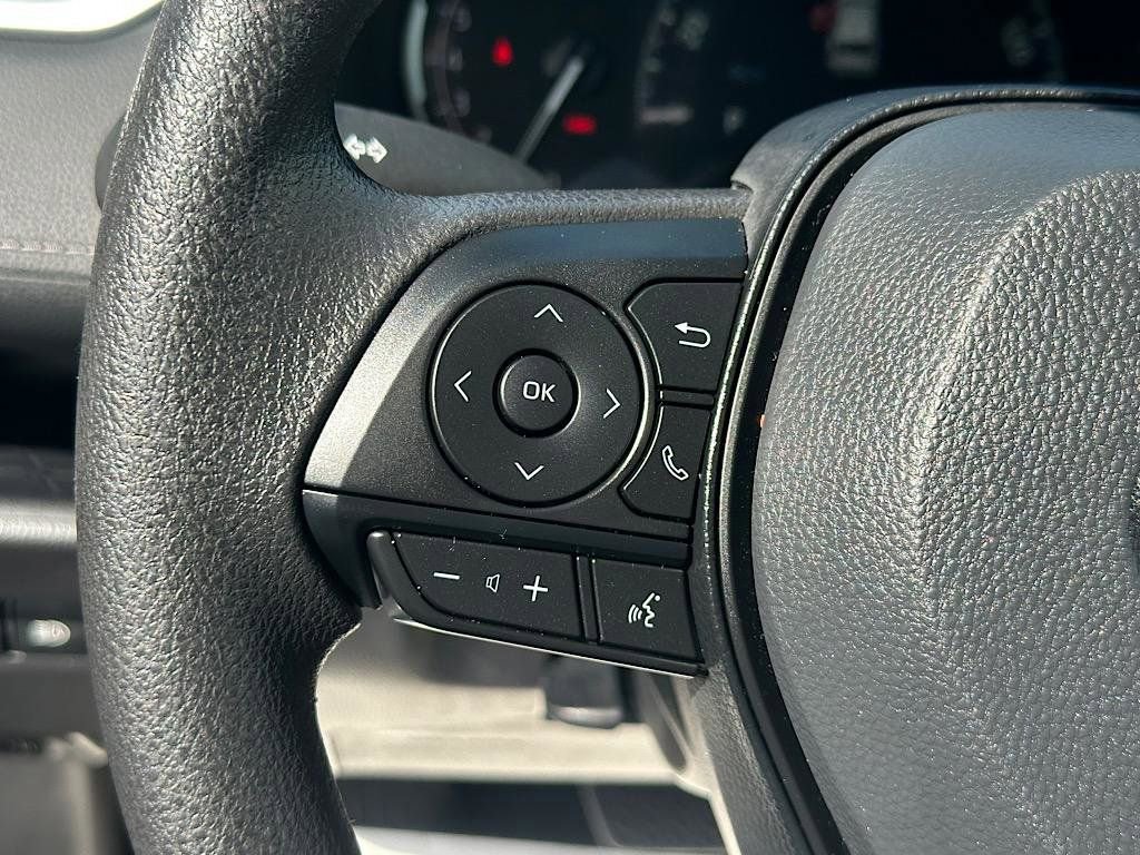 Certified 2025 Toyota RAV4 LE image 21