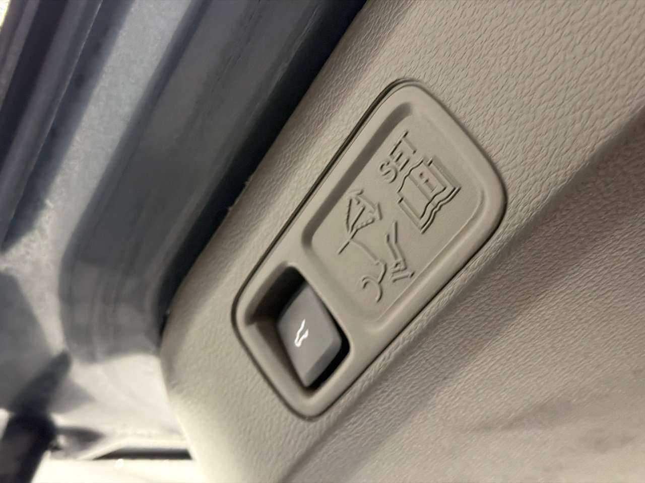 Used 2022 Lincoln Navigator Reserve image 10