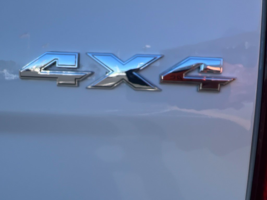 Used 2024 RAM 1500 Classic SLT AWD/4WD image 21
