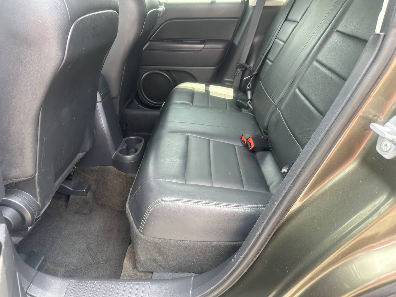 Used 2015 Jeep Patriot High Altitude FWD image 29