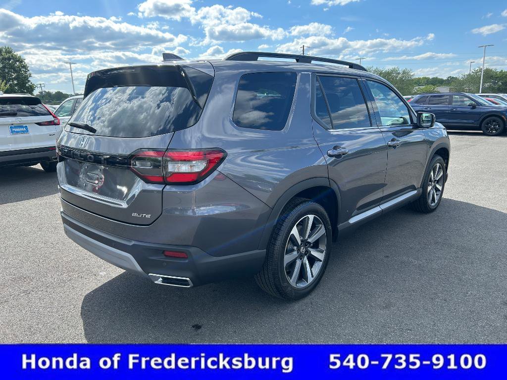 Used 2025 Honda Pilot Elite image 6
