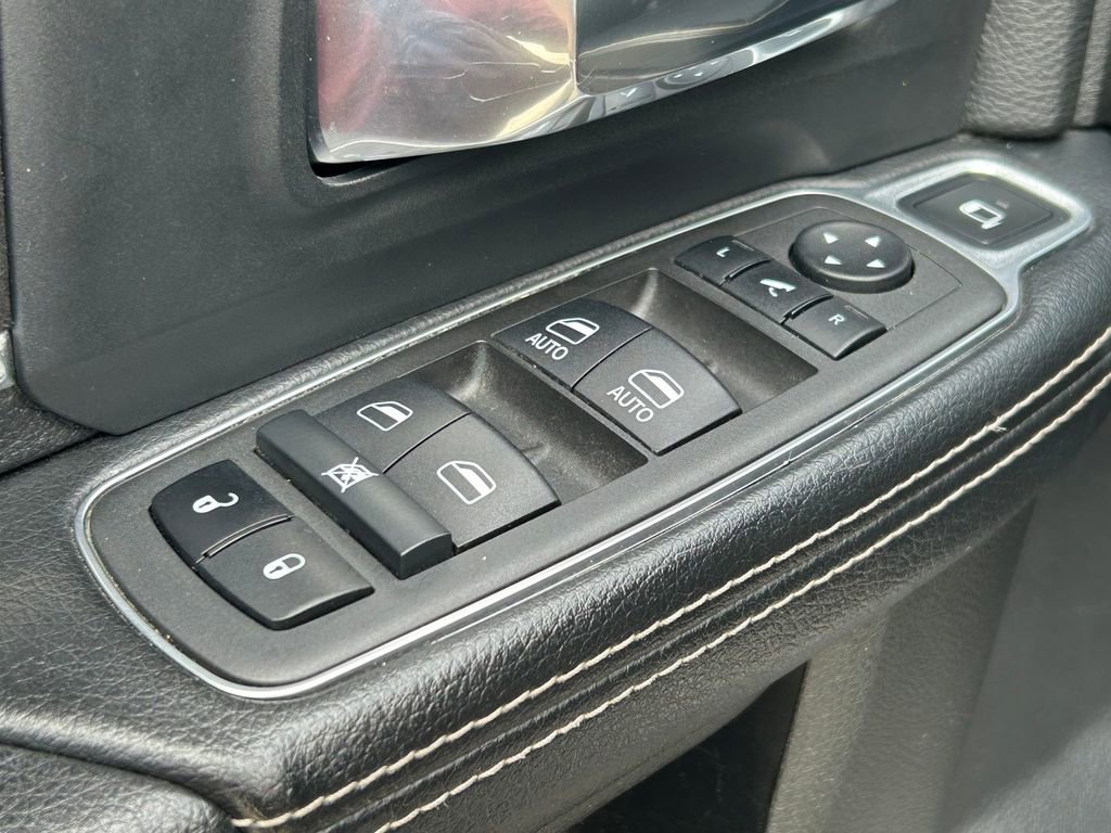 Used 2022 RAM 2500 Laramie w/ Night Edition image 26