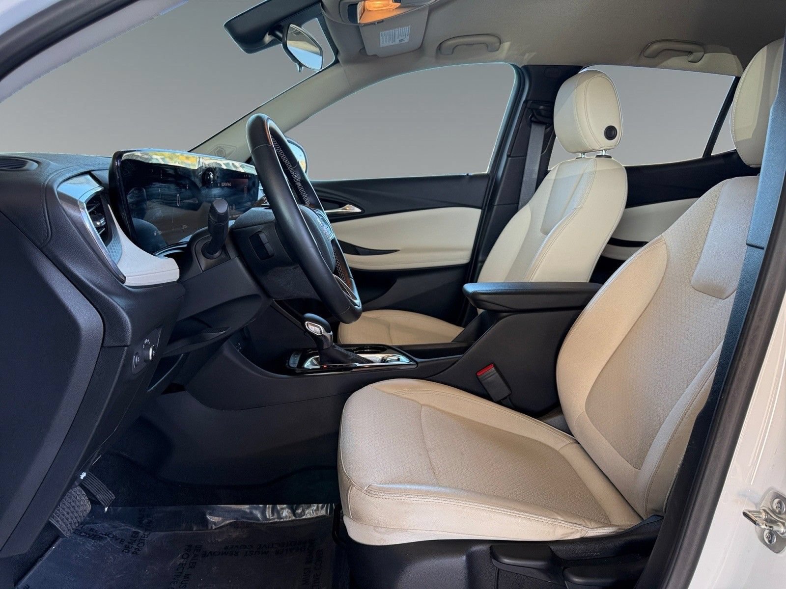 Used 2024 Buick Encore GX Preferred FWD image 12