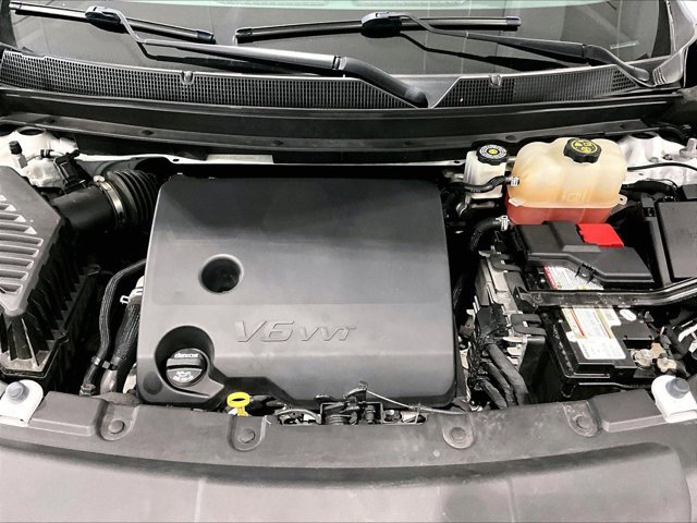 Used 2021 Chevrolet Traverse LS FWD image 11