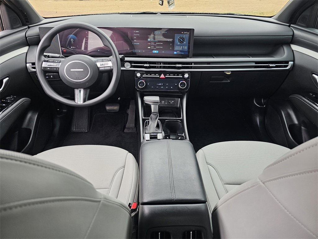 Certified 2025 Hyundai Santa Cruz SEL image 8