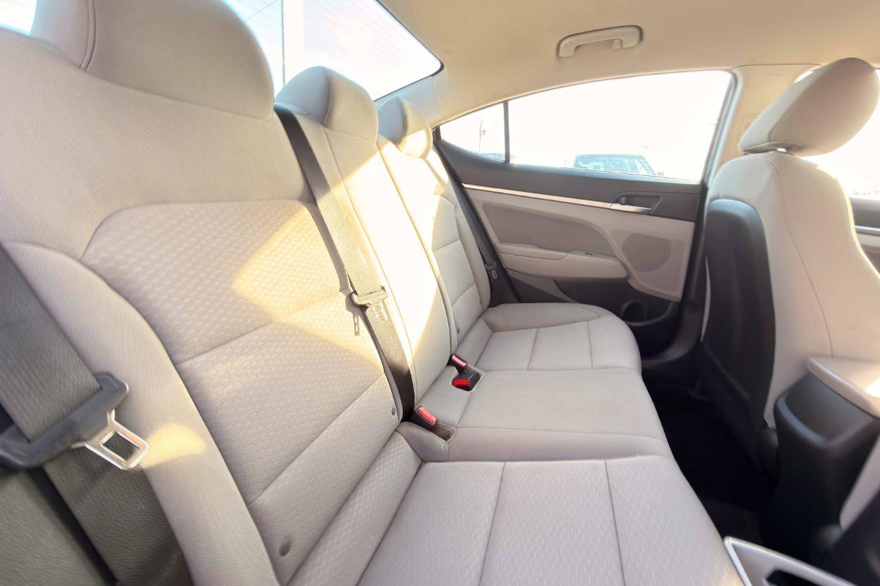 Used 2020 Hyundai Elantra SEL FWD image 23