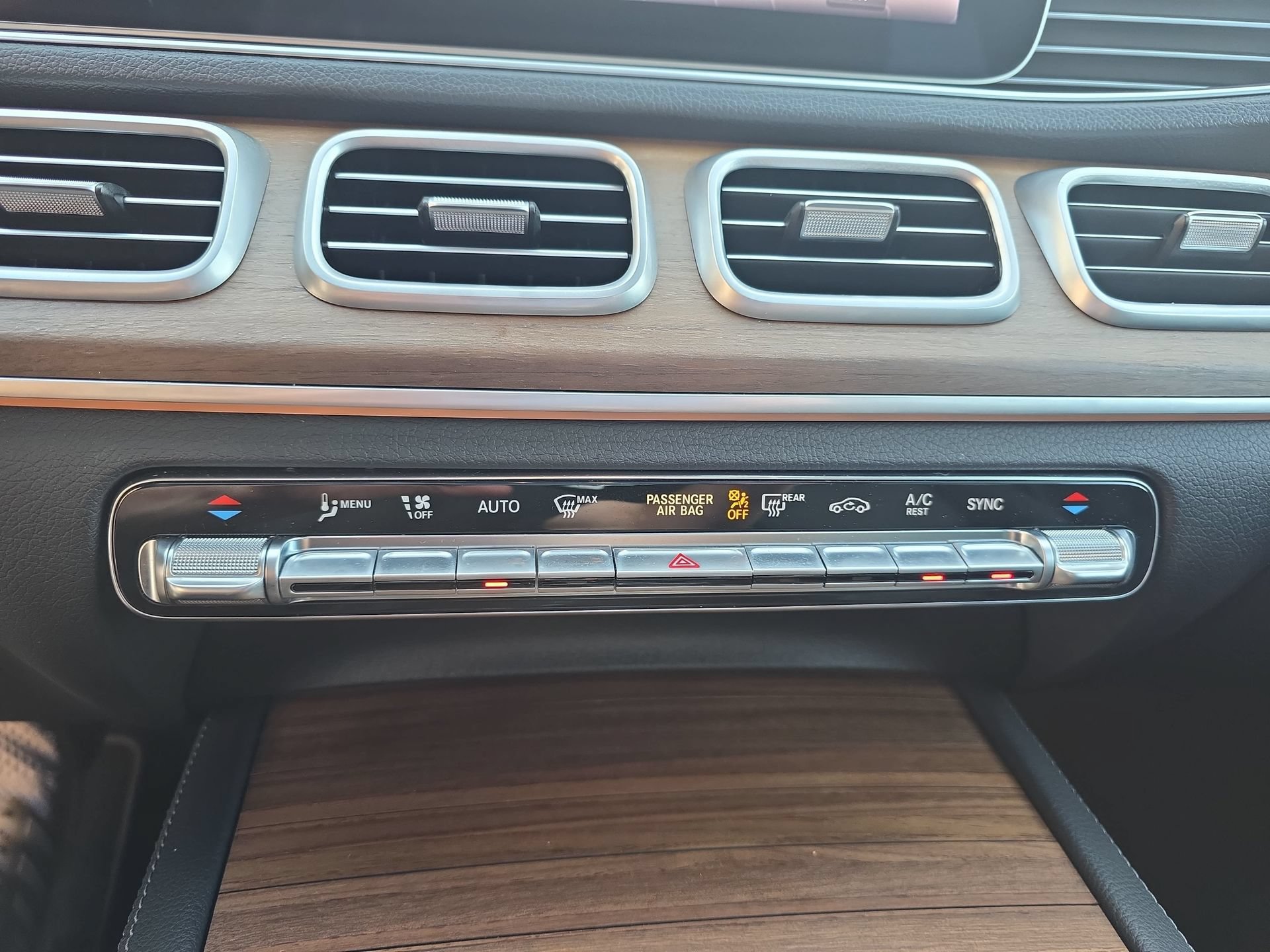 Certified 2024 Mercedes-Benz GLE 350 4MATIC image 24