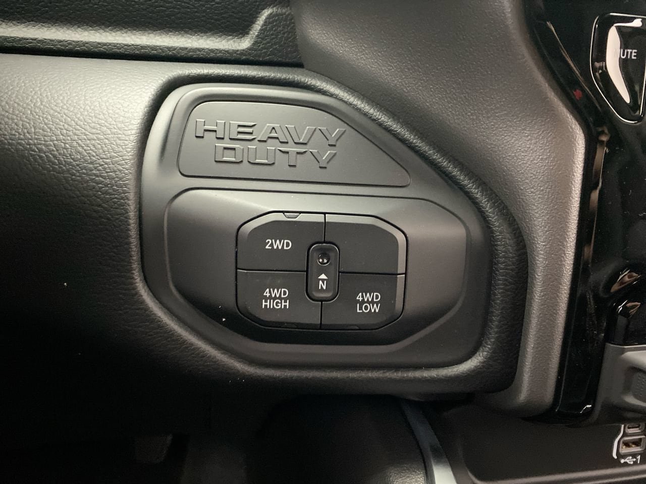 New 2026 RAM 2500 Big Horn AWD/4WD image 19