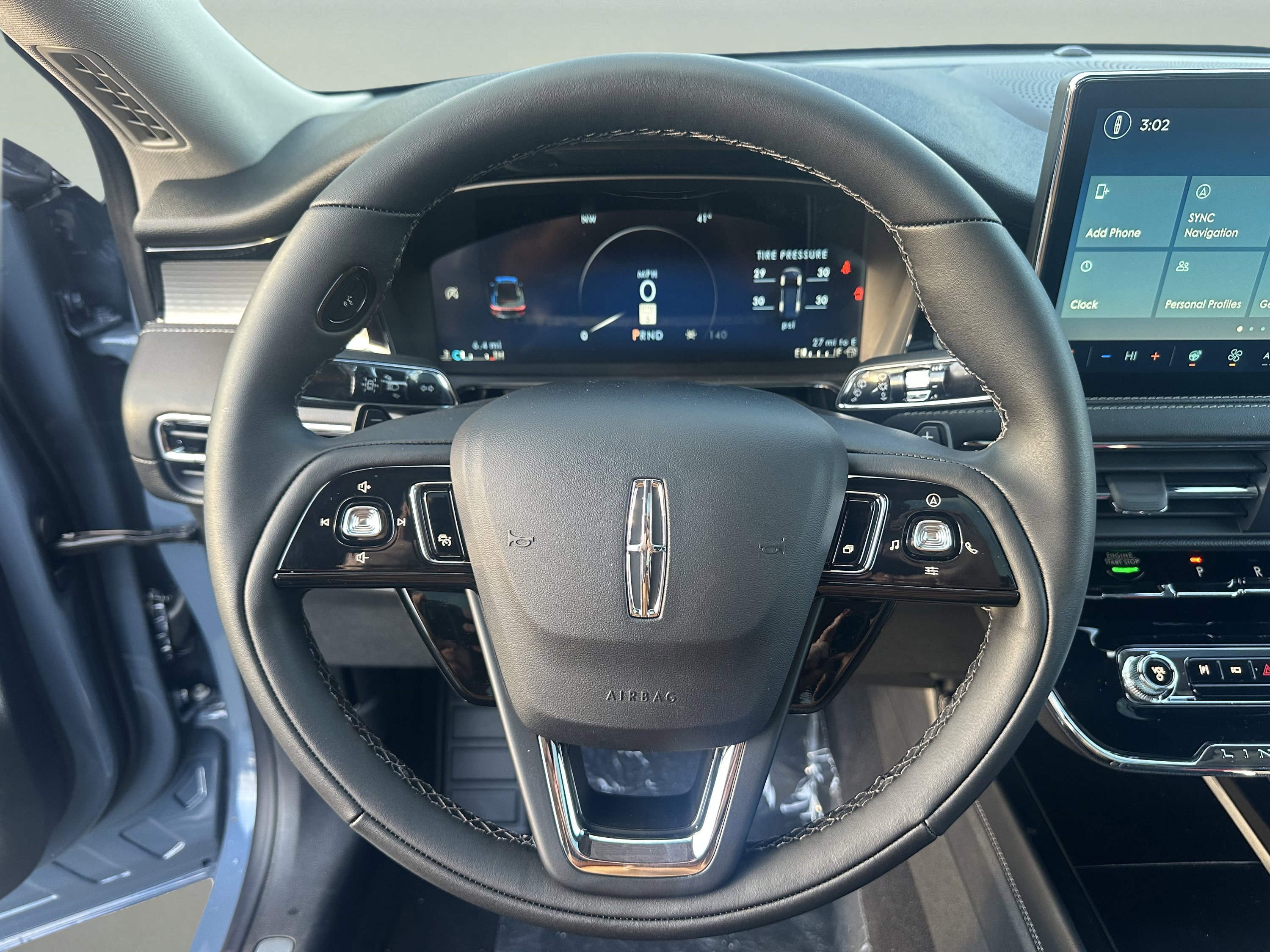 New 2026 Lincoln Corsair Premiere image 12