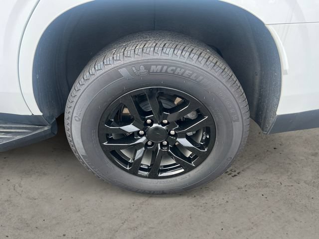 Used 2024 Chevrolet Tahoe LS w/ Driver Alert Package AWD/4WD image 14