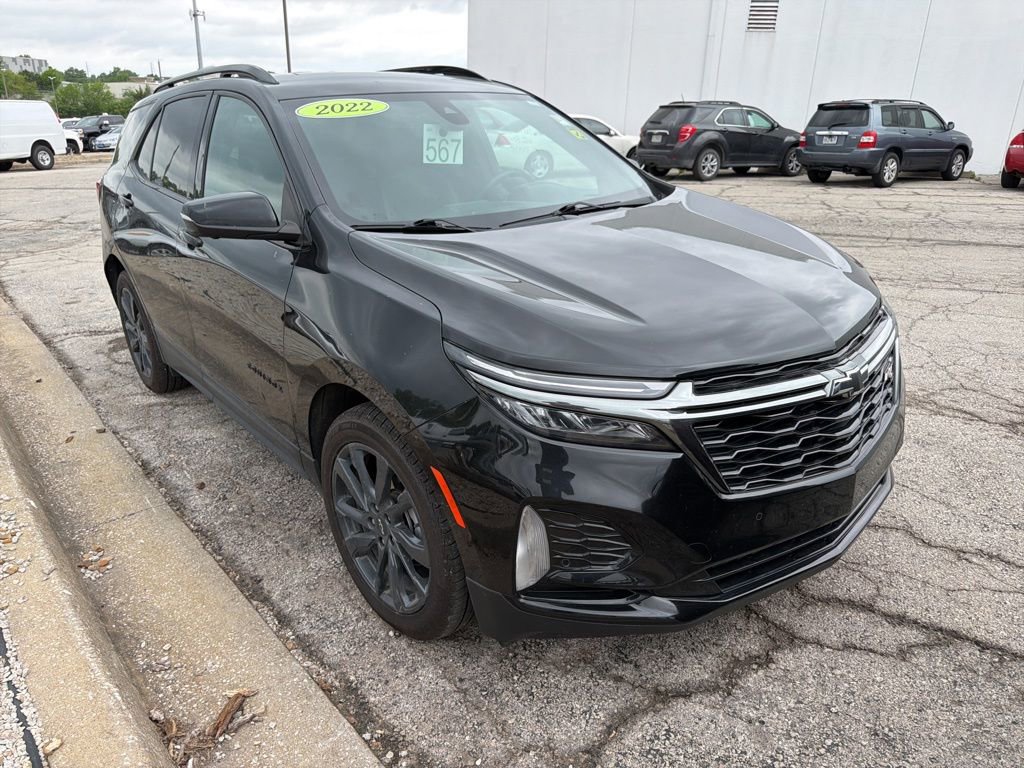 Certified 2022 Chevrolet Equinox RS w/ Infotainment Package FWD image 2