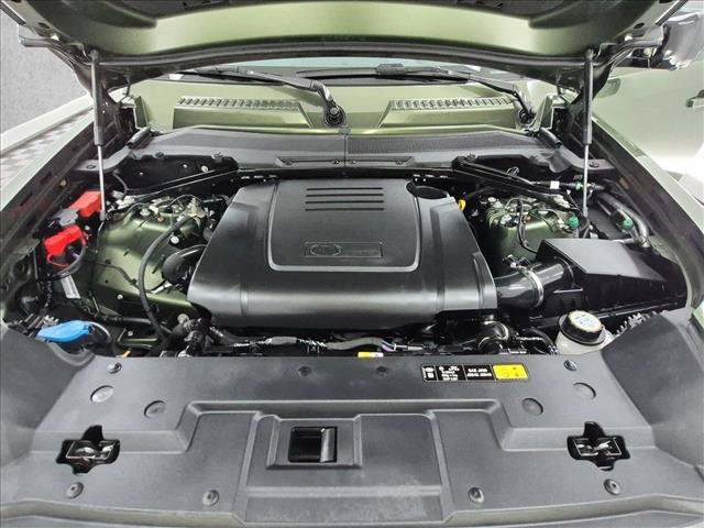 Certified 2026 Land Rover Defender 110 S AWD/4WD image 27