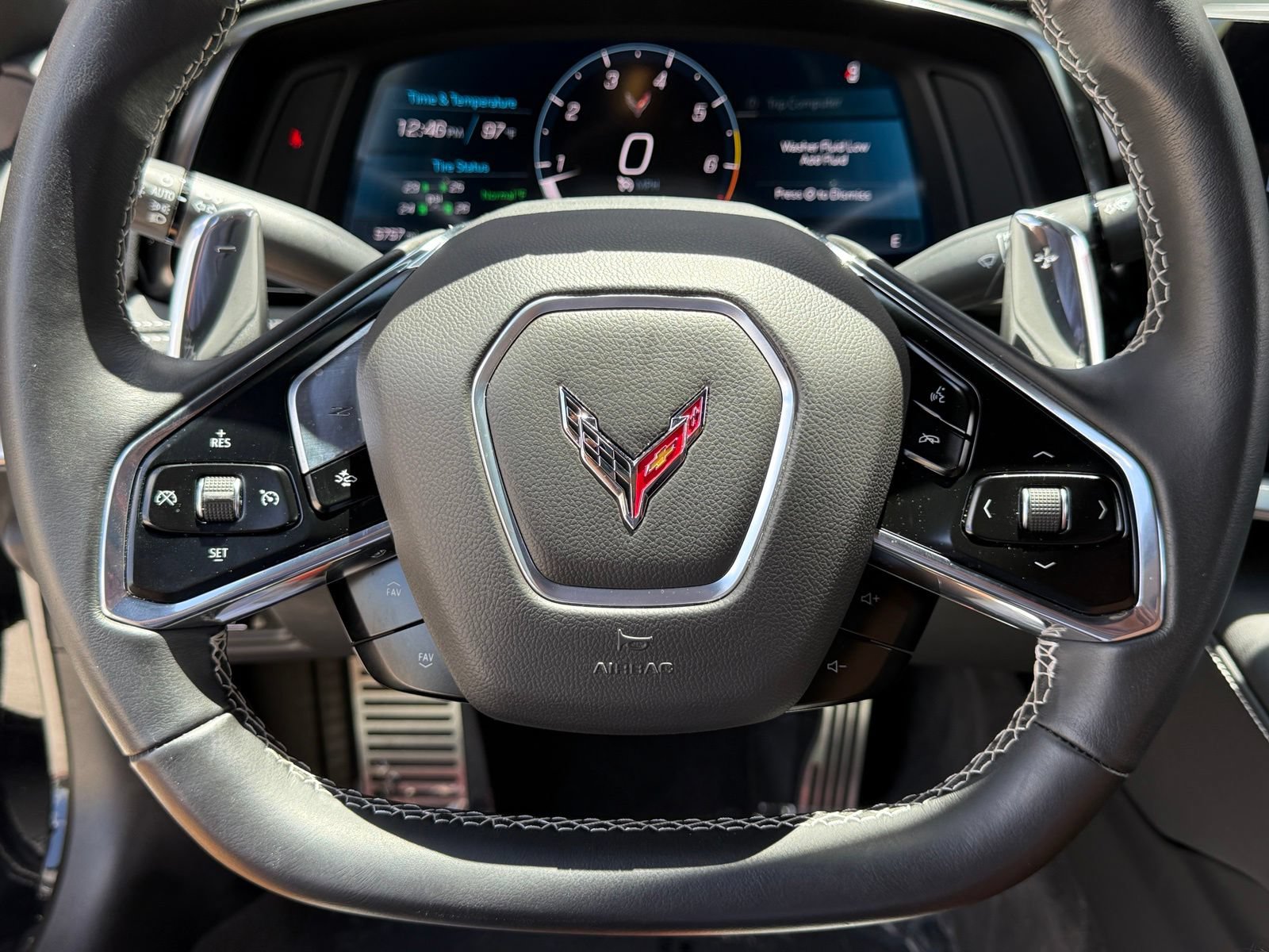 Used 2024 Chevrolet Corvette Stingray Coupe w/ 1LT RWD image 24
