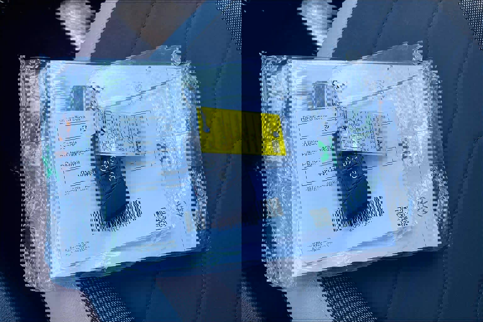 Used 2025 Volkswagen Taos SE w/ Black Wheel Package FWD image 15