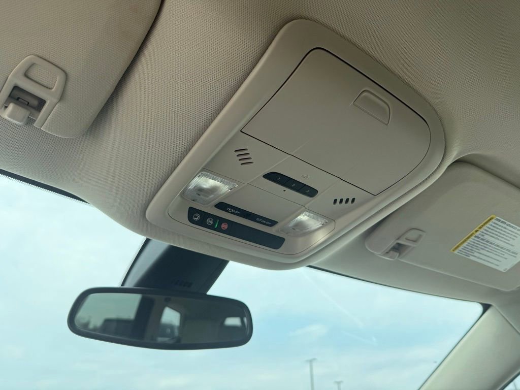 Used 2024 Buick Enclave Essence FWD image 22