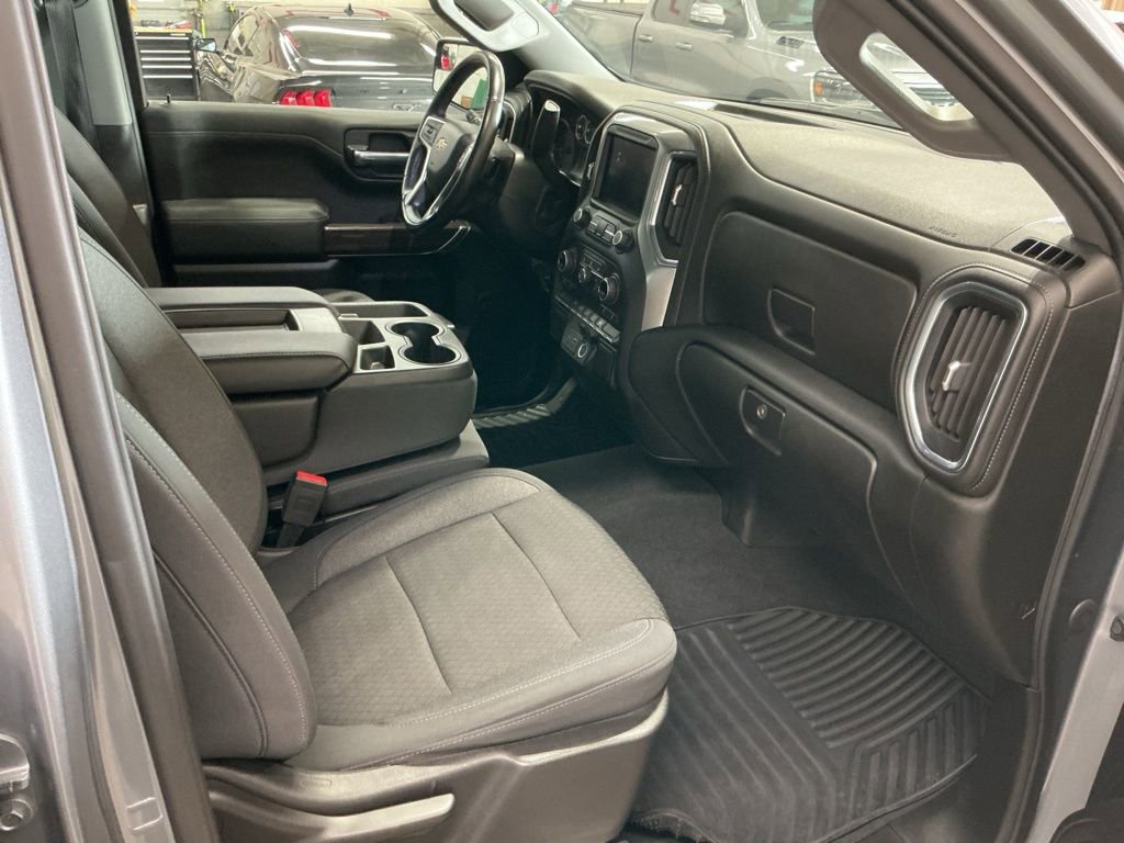 Used 2020 Chevrolet Silverado 1500 LT w/ All-Star Edition image 26