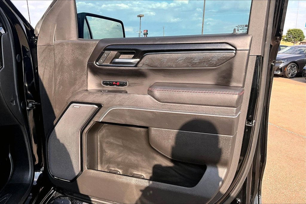 Used 2024 GMC Sierra 1500 AT4X AWD/4WD image 23