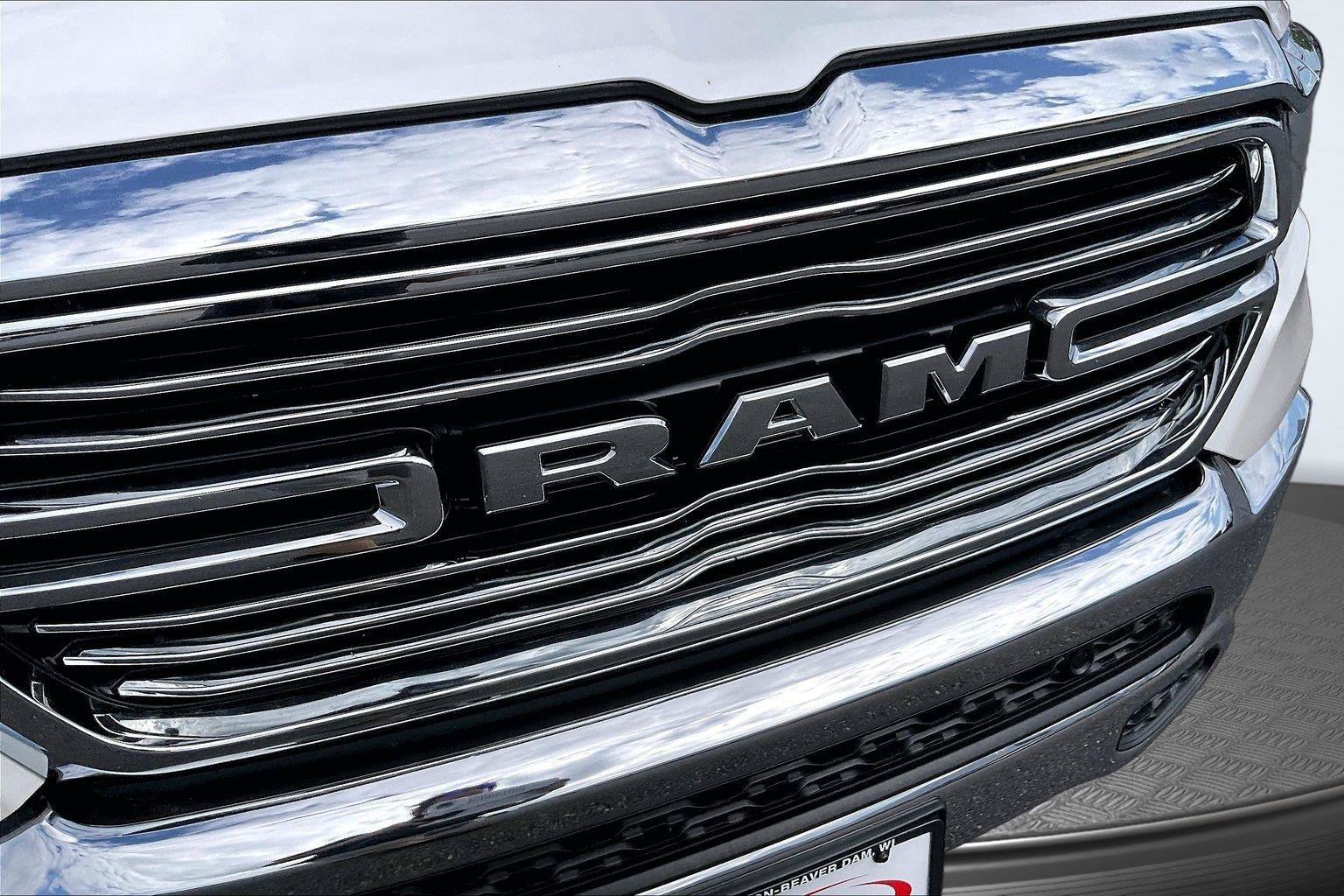 Used 2022 RAM 1500 Laramie AWD/4WD image 27