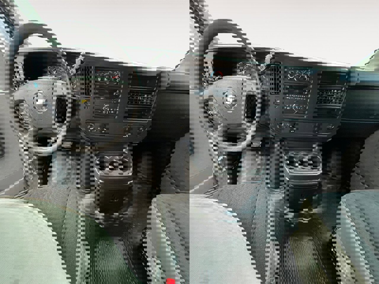 Used 2018 Chevrolet Express 2500 w/ Driver Convenience Package image 11