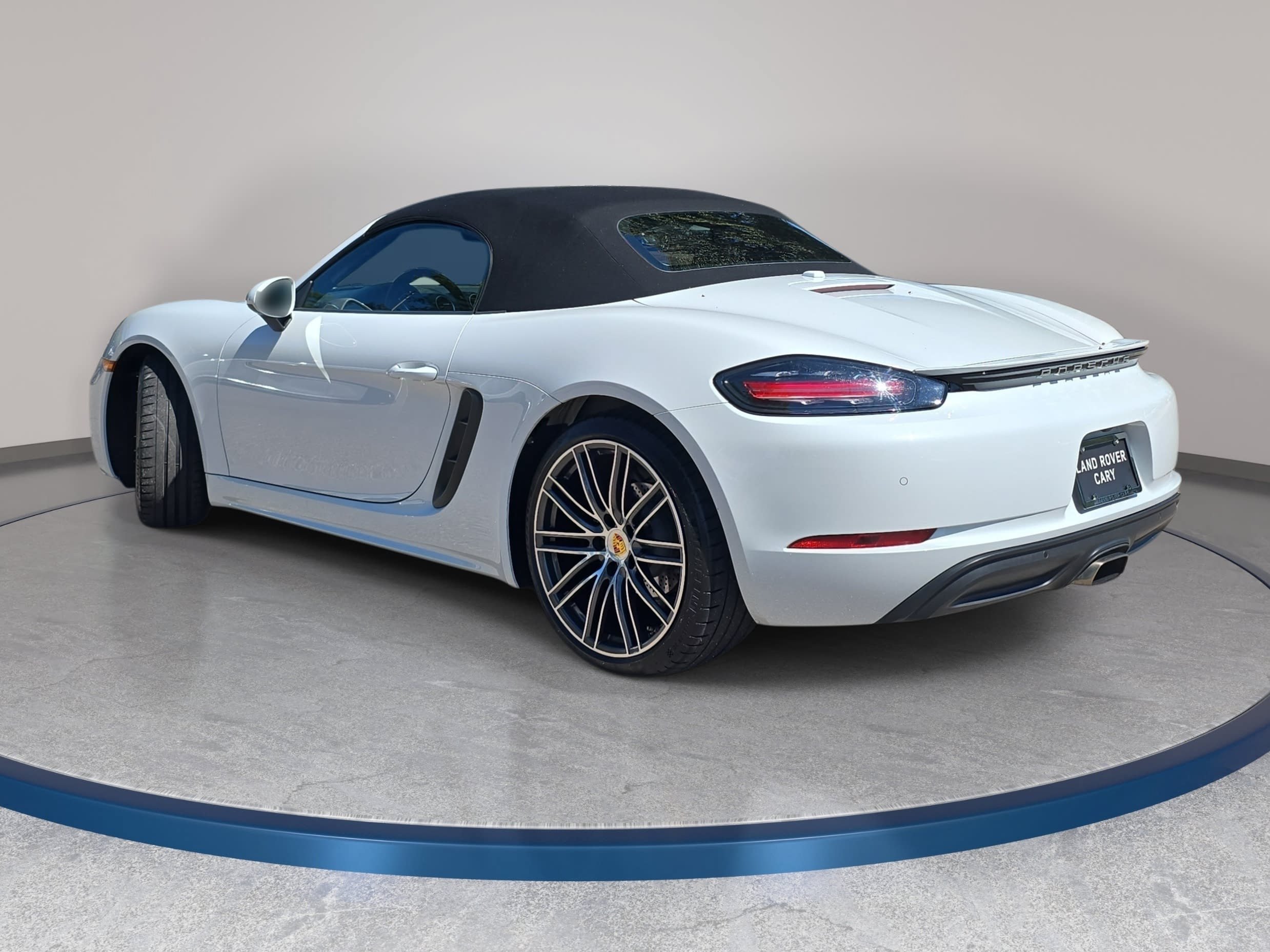 Used 2022 Porsche 718 Boxster RWD image 7