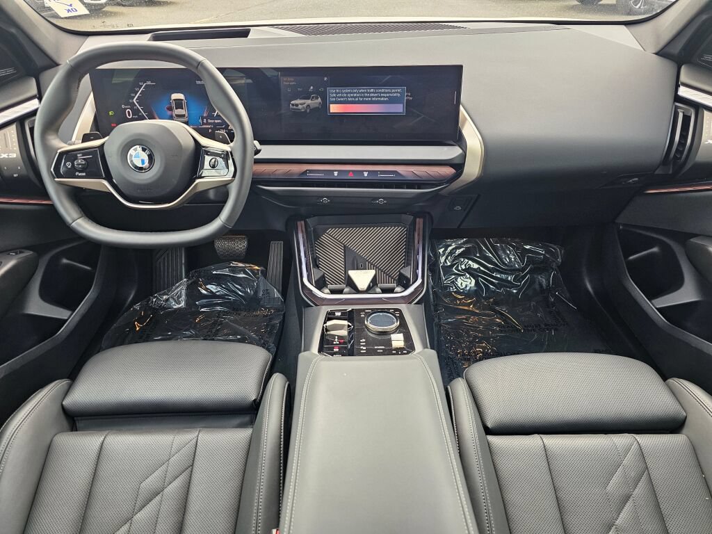 Used 2025 BMW X3 xDrive30i AWD/4WD image 9