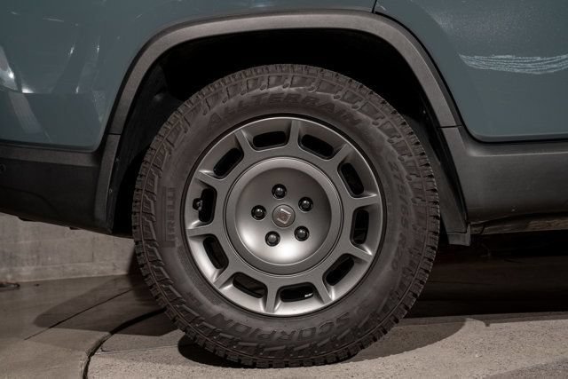 Used 2026 Rivian R1T Premium AWD/4WD image 19