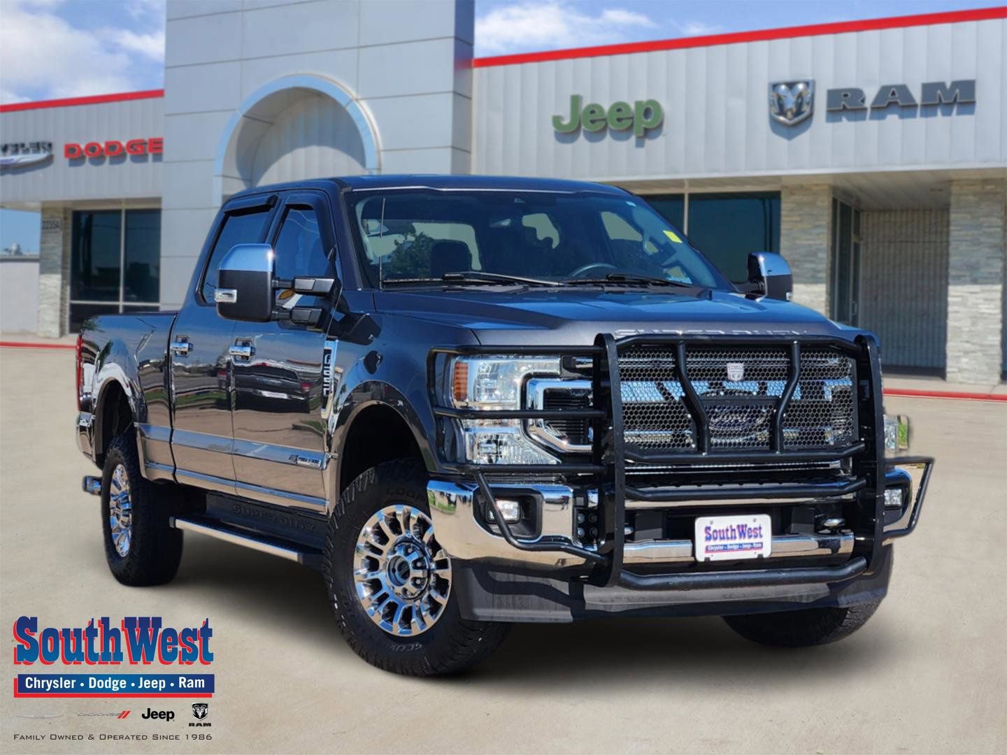 Used 2022 Ford F250 XLT w/ XLT Premium Package AWD/4WD image 1
