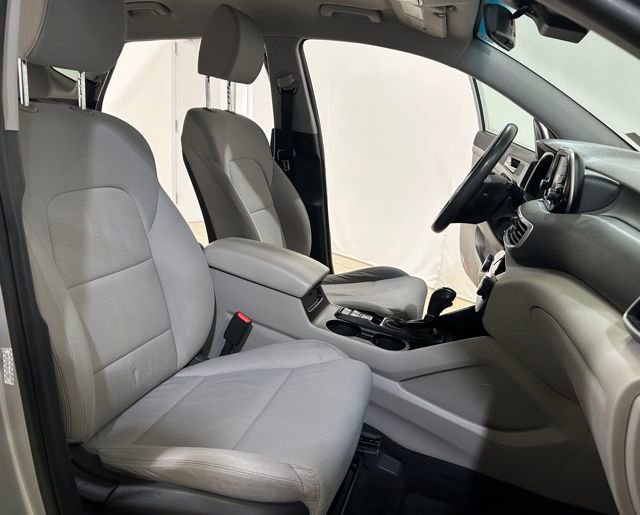 Used 2020 Hyundai Tucson SE image 16