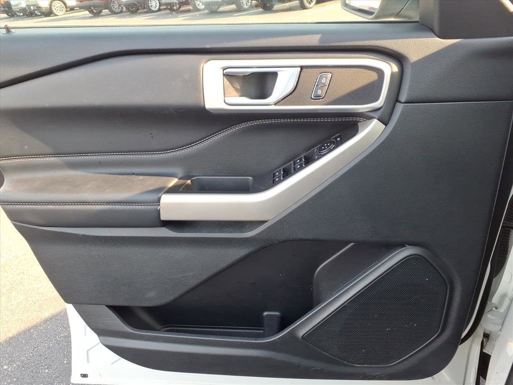 Used 2022 Ford Explorer XLT w/ Equipment Group 202A image 23