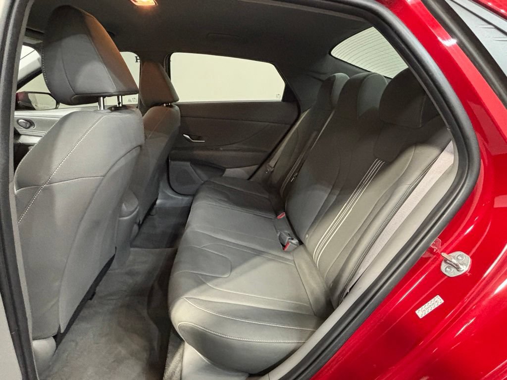 Used 2023 Hyundai Elantra SEL w/ Convenience Package FWD image 27