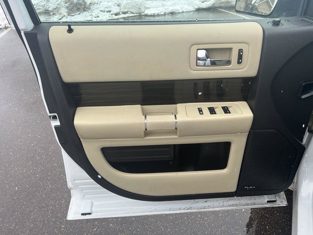 Used 2019 Ford Flex SEL AWD/4WD image 24