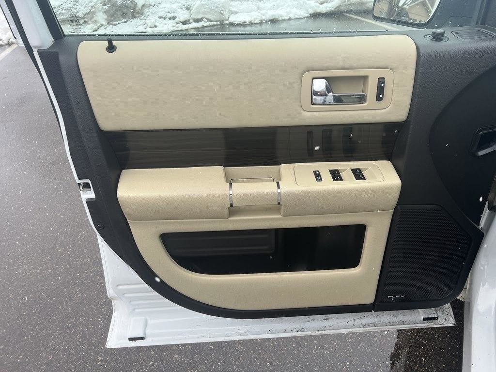 Used 2019 Ford Flex SEL AWD/4WD image 24