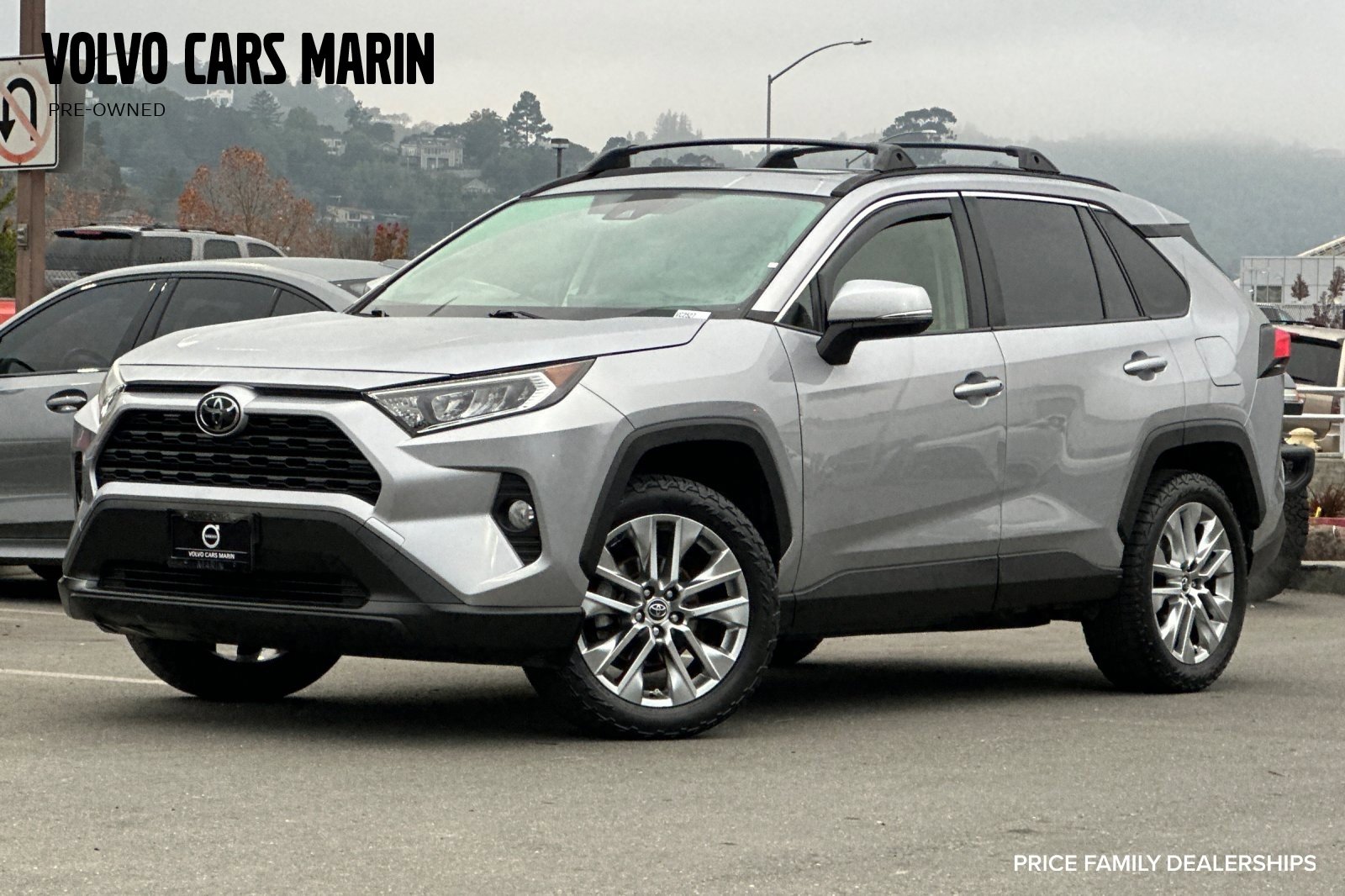 Used 2019 Toyota RAV4 XLE Premium image 1
