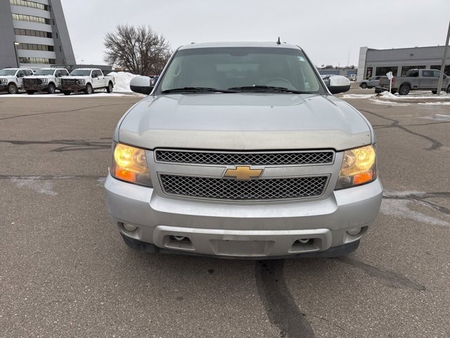 Used 2013 Chevrolet Suburban LTZ image 4