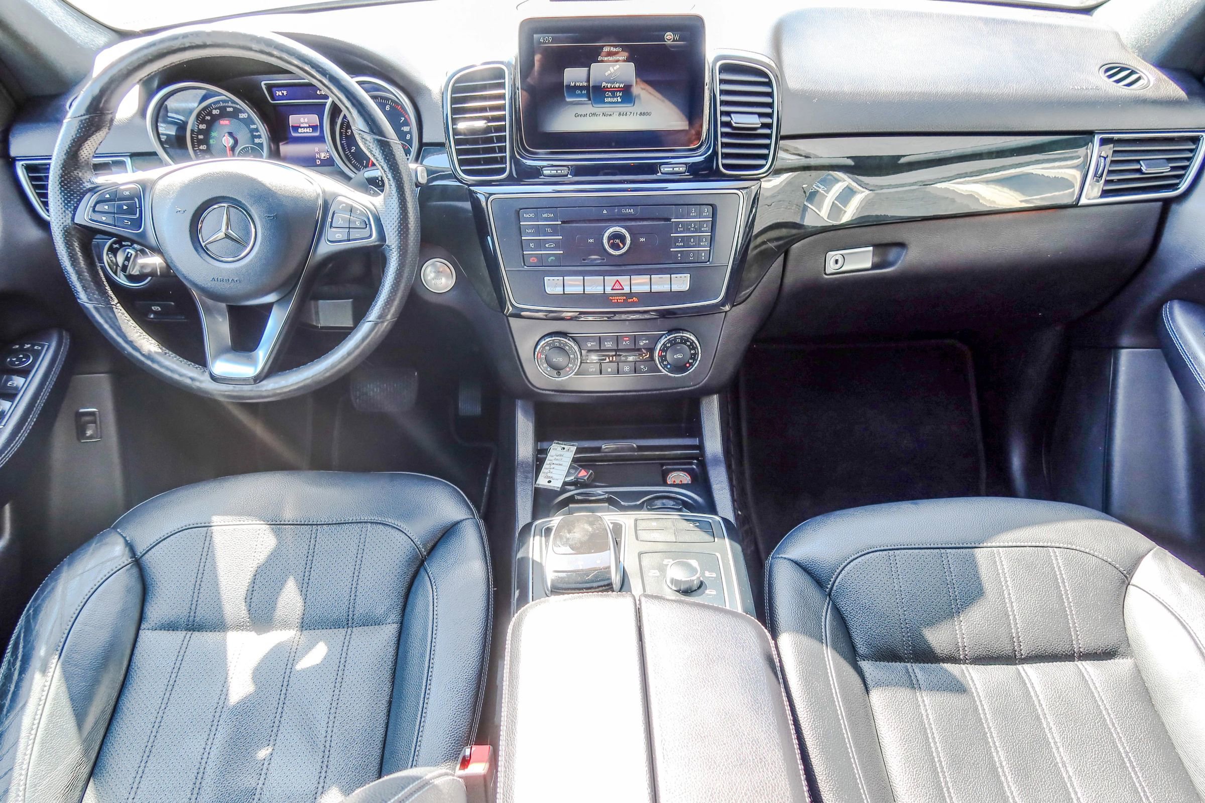 Used 2017 Mercedes-Benz GLE 350 4MATIC w/ Premium 2 Package image 16
