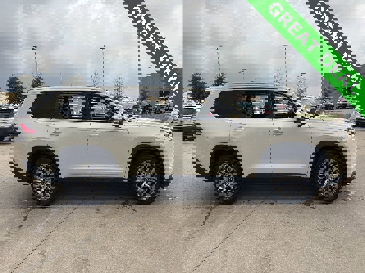 Used 2024 Toyota Grand Highlander Limited image 4