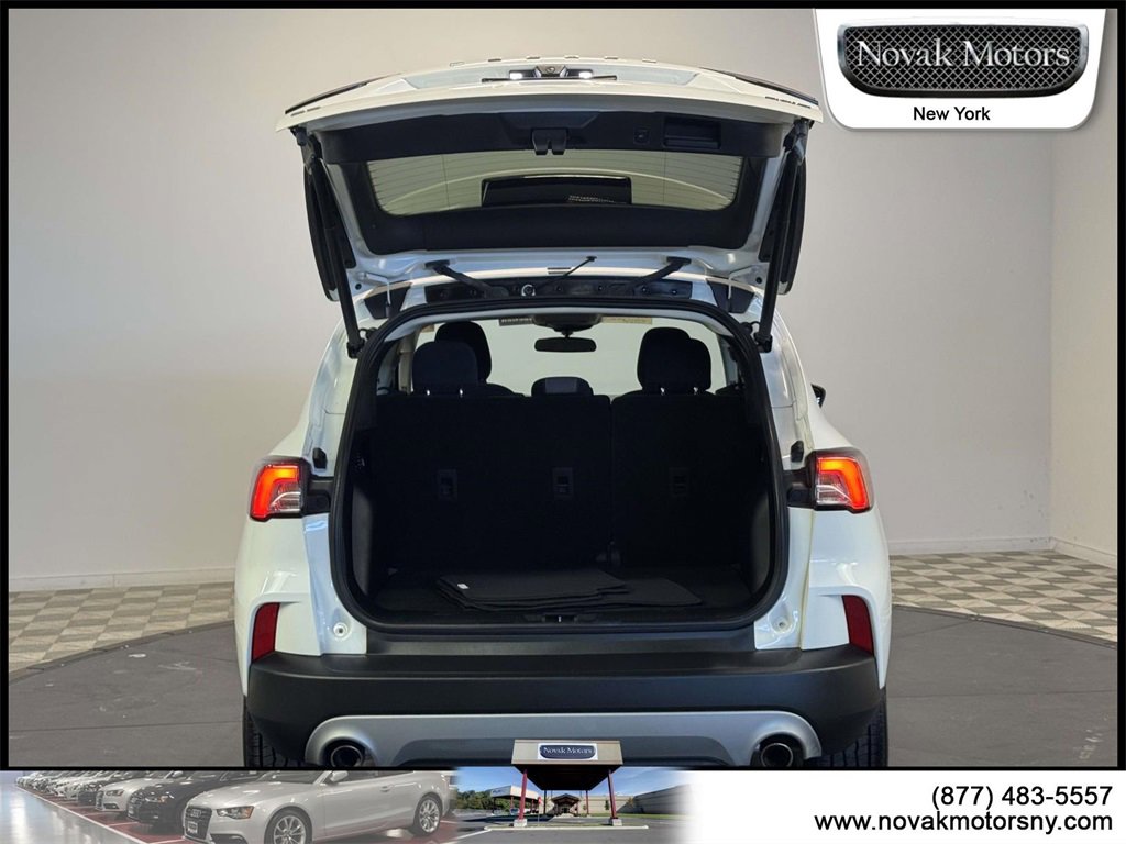 Used 2022 Ford Escape SE w/ Convenience Package image 8